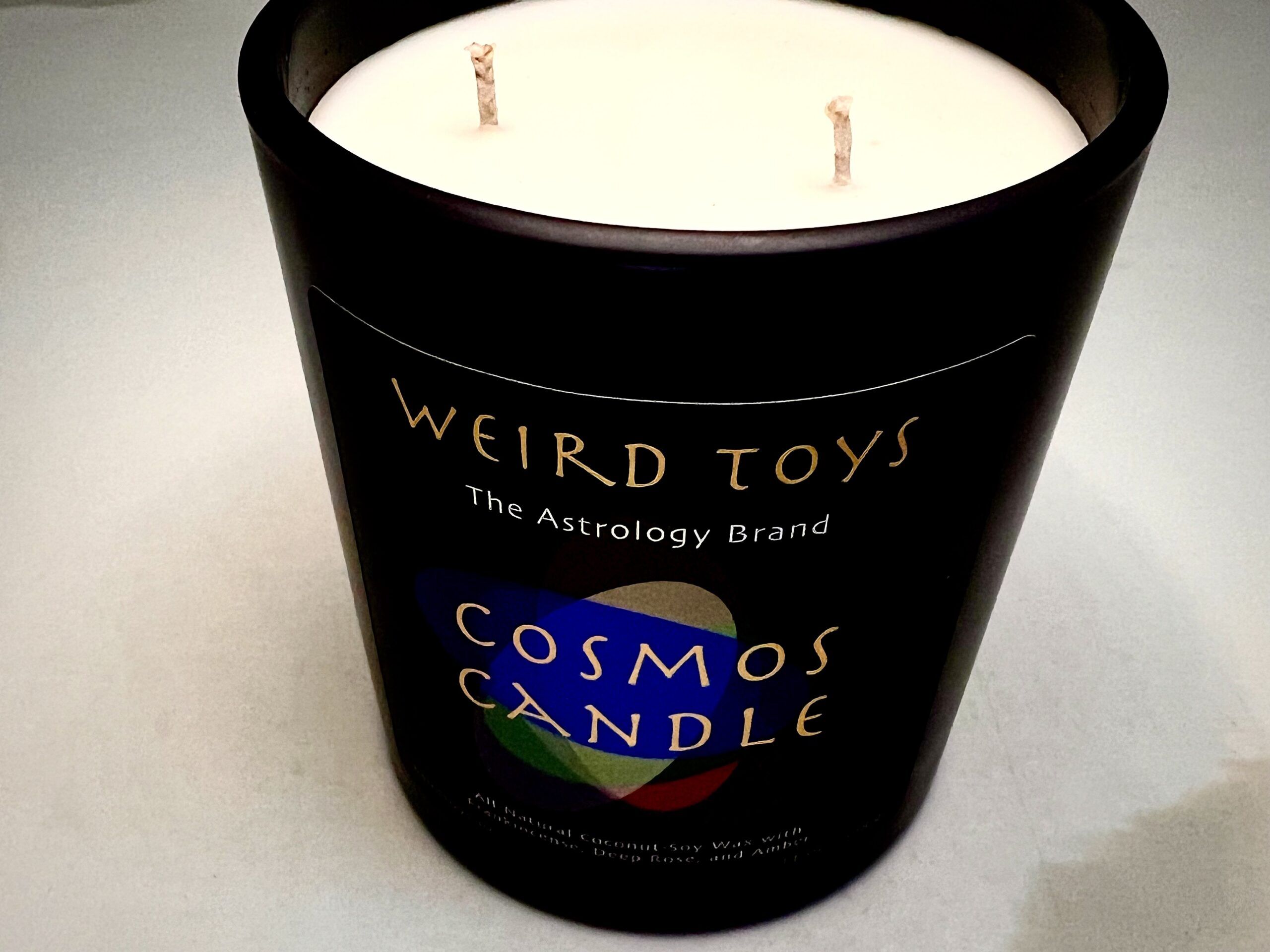 cosmos-candle-open-top-closeup